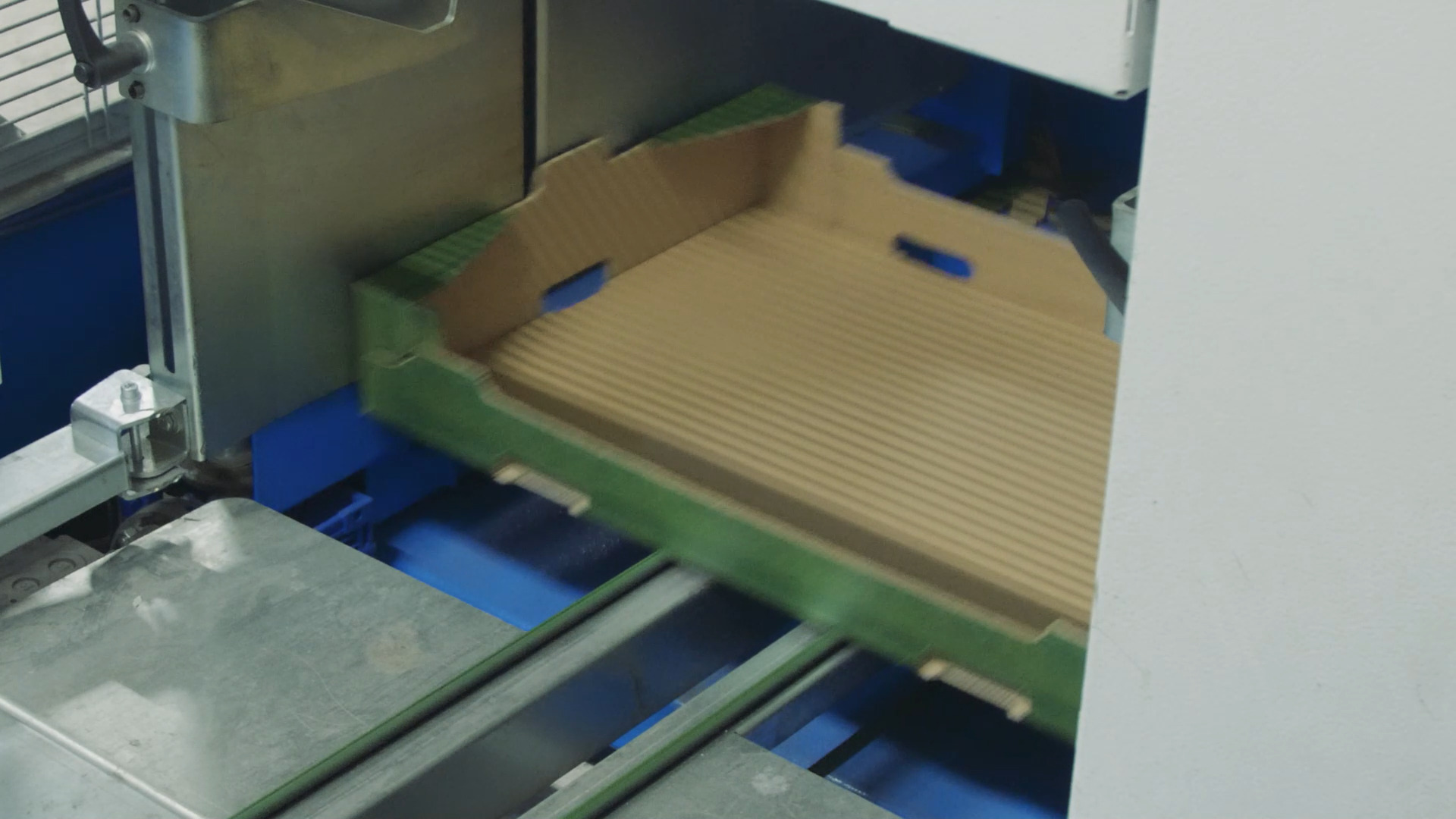 Produzione imballaggi - cassette in cartone